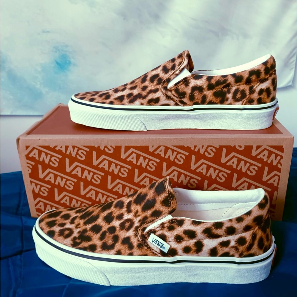 Official Vans , Leopard Print slip on